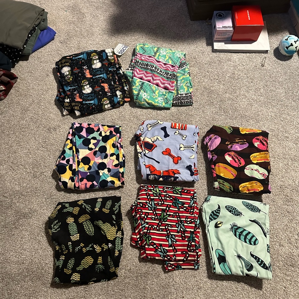 Bundle of leggings (all Lularoe except for snowmen) most one size 2 plus size
